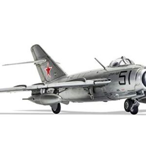 Airfix Mikoyan-Gurevich MiG-17F Fresco 1:72 Military Aviation Plastic Model Kit A03091