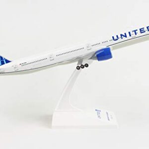 Daron SkyMarks United 777-300ER 1/200 w/Gear SKR1054 2019 Blue Livery, White