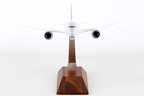 Daron Skymarks American Airlines 787-8 1/200 Scale W/ Wood Stand SKR5088