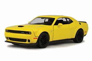 motor max 2018 dodge challenger srt hellcat widebody, bright yellow 79350yl – 1/24 scale diecast model toy car