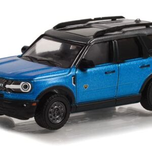 Greenlight 68010-C Showroom Floor Series 1 - 2022 Bronco Sport Badlands - Velocity Blue Metallic 1:64 Scale Diecast