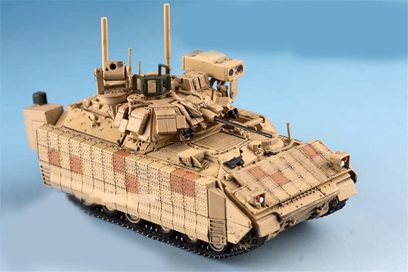 US M2A3 BUSKIII Bradley Infantry Fighting Vehicle Sand Livery 1/72 ABS Tank Pre-Built Model