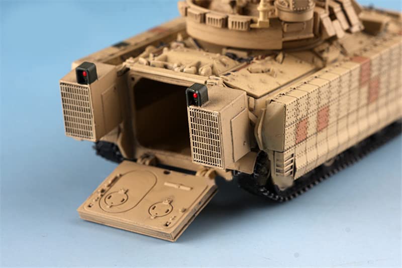 US M2A3 BUSKIII Bradley Infantry Fighting Vehicle Sand Livery 1/72 ABS Tank Pre-Built Model