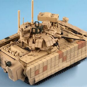 US M2A3 BUSKIII Bradley Infantry Fighting Vehicle Sand Livery 1/72 ABS Tank Pre-Built Model