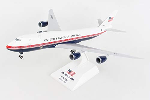 Daron Skymarks 747-8i Air Force One (VC25B) 1/200 Scale w/Gear SKR1076 New 2020