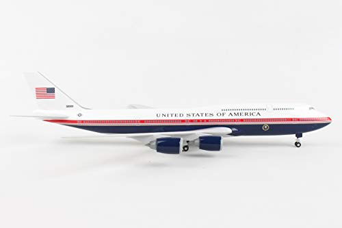 Daron Skymarks 747-8i Air Force One (VC25B) 1/200 Scale w/Gear SKR1076 New 2020