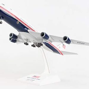 Daron Skymarks 747-8i Air Force One (VC25B) 1/200 Scale w/Gear SKR1076 New 2020