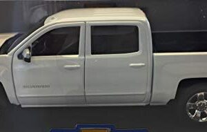 Motormax 2017 Chevy Silverado 1500 LT Z71 Crew Cab Pickup Truck 1/24 Scale Diecast Model Car White