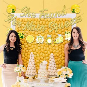 Lemonade Bridal Shower Decoration Gold Glitter She Found Her Main Squeeze Banner Garland for Lemon Citrus Lemonade Theme Bride to Be Bachelorette Wedding Engagement Party Supplies