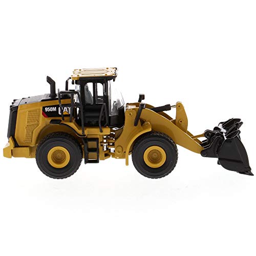 1:64 Scale Caterpillar 950M Wheel Loader - Construction Metal Series by Diecast Masters - 85692 - Play & Collect - with Functioning Arm and Bucket - Made of Diecast Metal with Some Plastic Parts