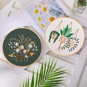 Santune 3 Sets Embroidery Starter Kit with Pattern and Instructions, Cross Stitch Set, Stamped Embroidery Kits with 3 Embroidery Clothes with Pattern, 1 Embroidery Hoops