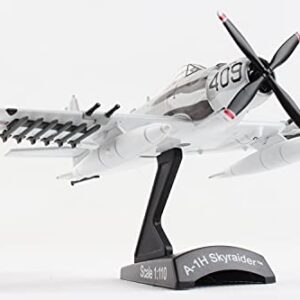 Daron Postage Stamp A1H SkyRaider 1/110 Papoose Flight PS5364-3, White