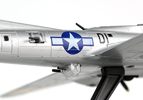 Daron Worldwide Trading B-17G Liberty Belle Vehicle (1:155 Scale), Silver