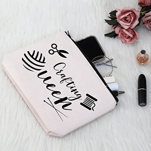 G2TUP Crafting Gift Craft Lover Gift Crafting Queen Cosmetic Bag Crafter Travel Make Up Pouch With Zipper (Crafting Queen White Bag)