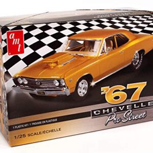 AMT 1967 Chevy Chevelle Pro Street 1:25 Scale Model Kit