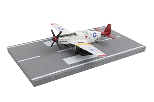 Daron Worldwide Trading Runway24 P51 Tuskegee Airmen Vehicle