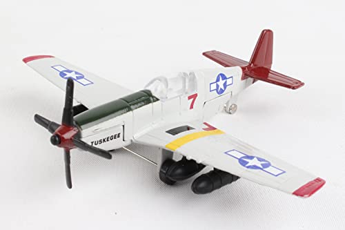 Daron Worldwide Trading Runway24 P51 Tuskegee Airmen Vehicle