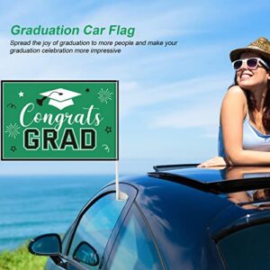 40 Pieces Graduation Party Decorations 2022 Graduation Parade Car Supplies Kit Congratulations Grad Car Banner with Rope, Graduation Car Flag, Hanging Swirls and Latex Balloons (Green)