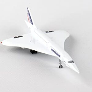 Daron Worldwide Trading Postage Stamp Air France Concorde 1/350 Airplane Model