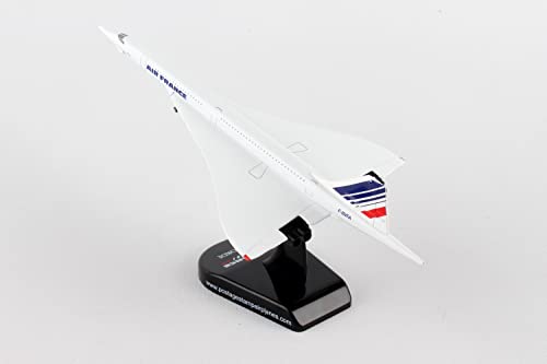 Daron Worldwide Trading Postage Stamp Air France Concorde 1/350 Airplane Model