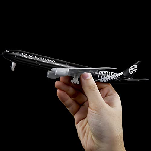 Busyflies 1:300 Scale New Zealand Boeing 777 Airplane Models Alloy Diecast Airplane Model