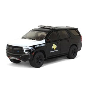 2021 chevy tahoe police pursuit vehicle black with white hood texas highway patrol hot pursuit series 1/64 diecast model car by greenlight 30235