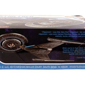 Polar Lights Star Trek U.S.S. Discovery NCC-1031 1:2500 Scale Plastic Model Kit (POL961M)