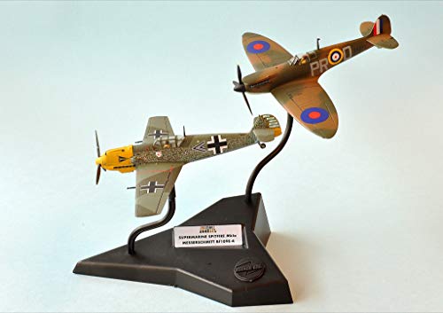 Airfix 1:72 Supermarine Spitfire Mk1a/Messerschmitt Bf109E-4 Gift Set (A50135)