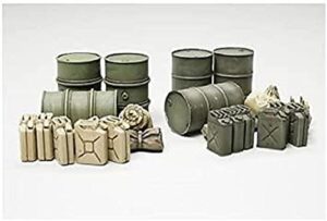 tamiya models jerry can and oil drum set