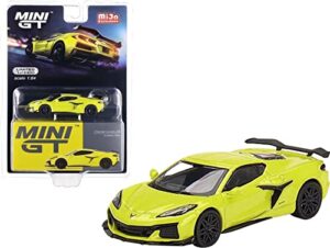 true scale miniatures model car compatible for 2023 chevrolet corvette z06 accelerate yellow 1/64 diecast model car mgt00441