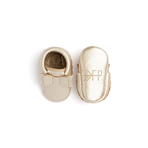 Freshly Picked - Soft Sole Leather Bow Moccasins - Newborn Baby Girl Shoes - Size 0 Platinum