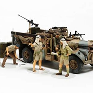 Tamiya 300032407 - 1:35 Scale British LRDG Command Car with 7 Figures