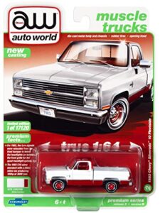 1983 chevy silverado 10 fleetside pickup truck white & carmine red w/red interior ltd ed 17120 pcs 1/64 diecast model car by autoworld 64322-awsp074 b
