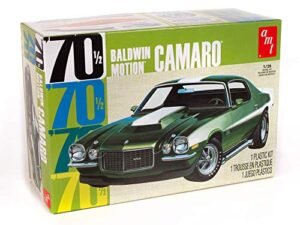 amt baldwin motion 1970’s chevy camaro 1:25 scale model kit (molded in dark green)