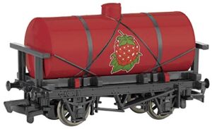 bachmann trains – thomas & friends raspberry syrup tanker – ho scale