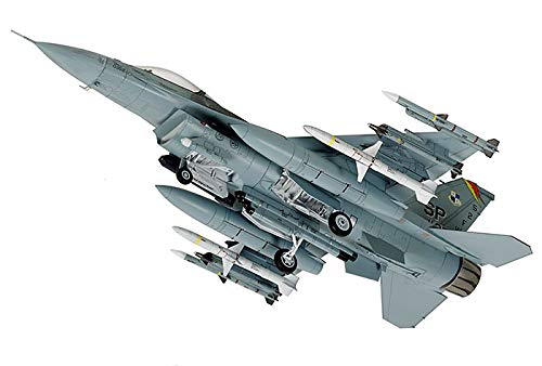 Tamiya Models Block 50 Fighting Falcon with Full Equipment Model Kit