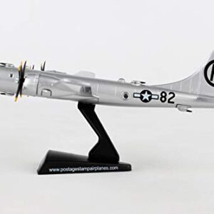 Daron Worldwide Trading B-29 Superfortress Enola Gay Vehicle (1:200 Scale) , White