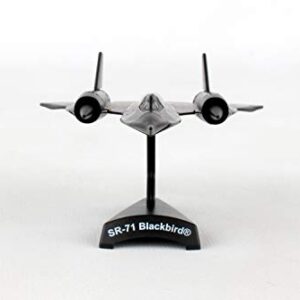 Daron Worldwide Trading SR-71 Blackbird Vehicle (1:200 Scale), Black