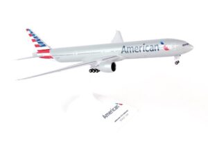 daron skymarks skr715 american 777-300 new livery airplane model building kit with gear, 1/200-scale , white