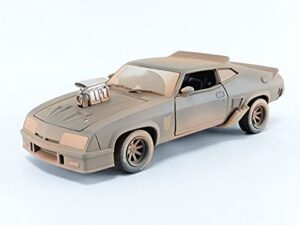 greenlight 84052 last of the v8 interceptors 1973 ford falcon xb (weathered version) 1:24 scale