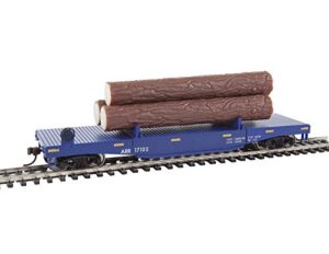 walthers trainline ho scale model log dump car with 3 logs – ready to run alaska railroad #17102 (blue, yellow conspicuity marks)