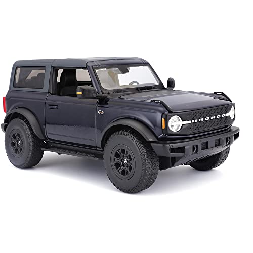 2021 Ford Bronco Wildtrak Dark Blue Metallic with Dark Gray Top Special Edition 1/18 Diecast Model Car by Maisto 31456