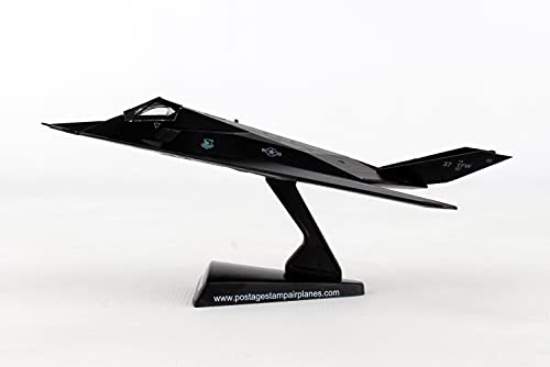 Daron Worldwide Trading F-117 Nighthawk 1:150 Vehicle , Black