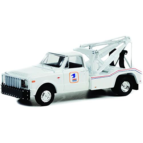 Greenlight 46090-A Dually Drivers Series 9 - 1968 Chevy C-30 Dually Wrecker - Postal Service (US PS) 1:64 Scale