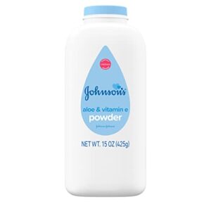 Johnson's Baby Powder, Naturally Derived Cornstarch with Aloe & Vitamin E for Delicate Skin, Hypoallergenic and Free of Parabens, Phthalates, and Dyes for Gentle Baby Skin Care, 15 oz (Pack of 2)