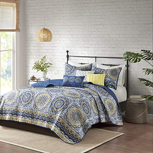 Madison Park Tangiers Quilt Modern Classic Design All Season, Breathable Coverlet Lightweight Bedding Set, Matching Shams, Decorative Pillow, King/Cal King(104"x94"), Circle Blue 6 Piece