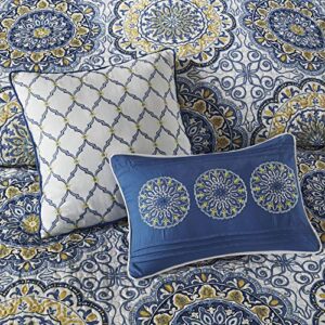 Madison Park Tangiers Quilt Modern Classic Design All Season, Breathable Coverlet Lightweight Bedding Set, Matching Shams, Decorative Pillow, King/Cal King(104"x94"), Circle Blue 6 Piece