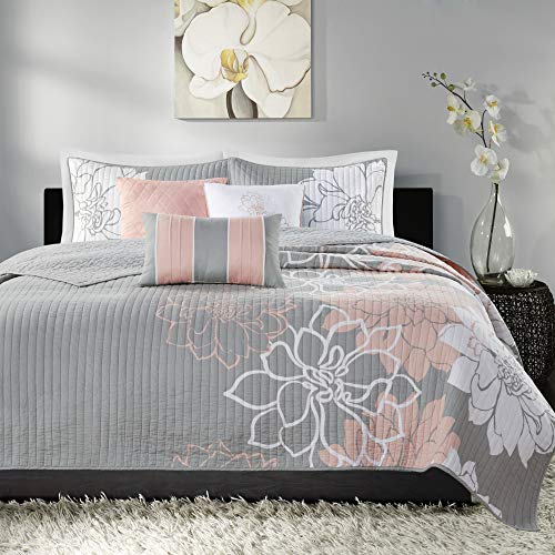 Madison Park Lola 100% Cotton Quilt Set - Casual Floral Channel Stitching Design, All Season, Lightweight Coverlet Bedspread Bedding, Shams, Decorative Pillows, King/Cal King(104"x94"), Blush 6 Piece