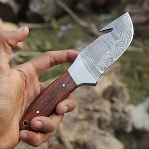 WARIVO KNIFE Hunting knife Full Tang Damascus Gut Hook Knife- EDC 8-inch Gut Hook Skinning knife for Hunting Fixed Blade Knife with Sheath Deer Gutting knives with Rosewood handle