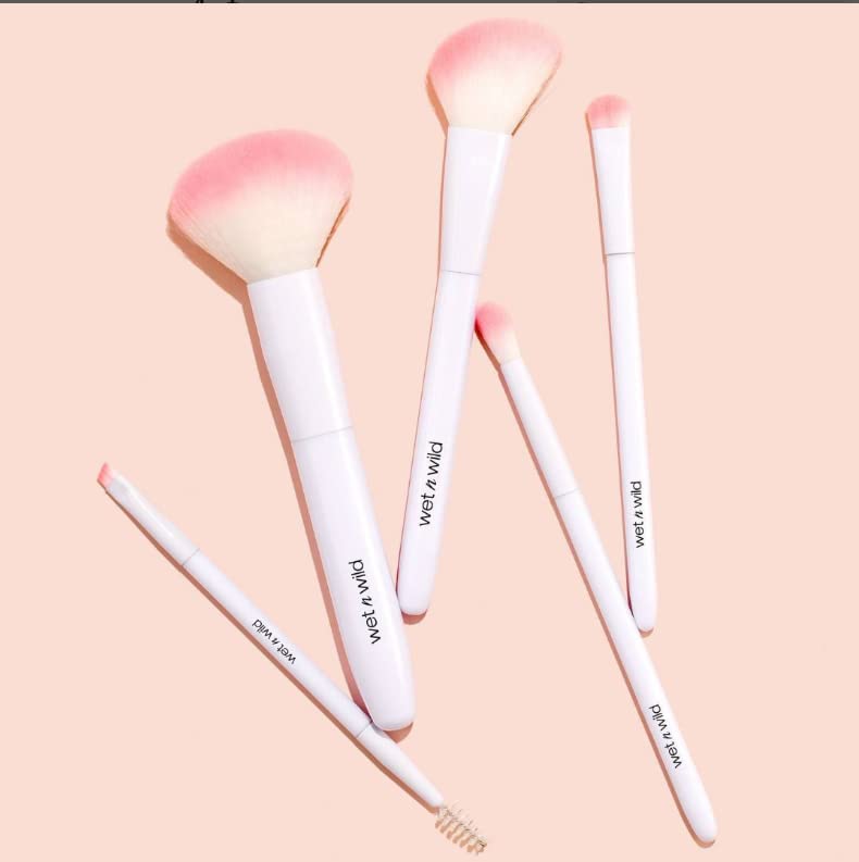 wet n wild Essential Makeup Brush| Brow & Liner Brush| Flat Angled Liner Brush| Ultra-Thin Precision| Soft Fibers